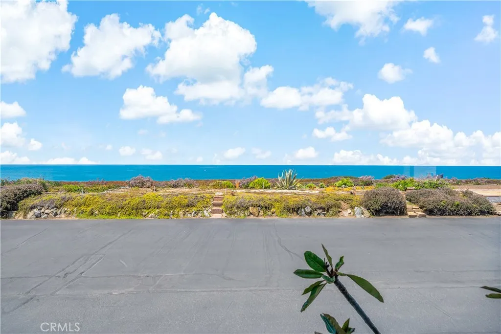 6536 Oceanview Drive T, Carlsbad, California 92011 home-pic-9